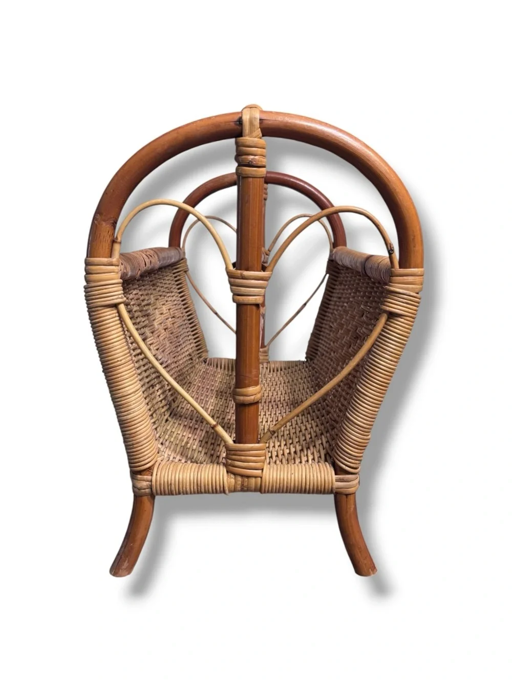 VINTAGE Bamboo Wicker Rattan Woven Magazine Holder Heart End Details